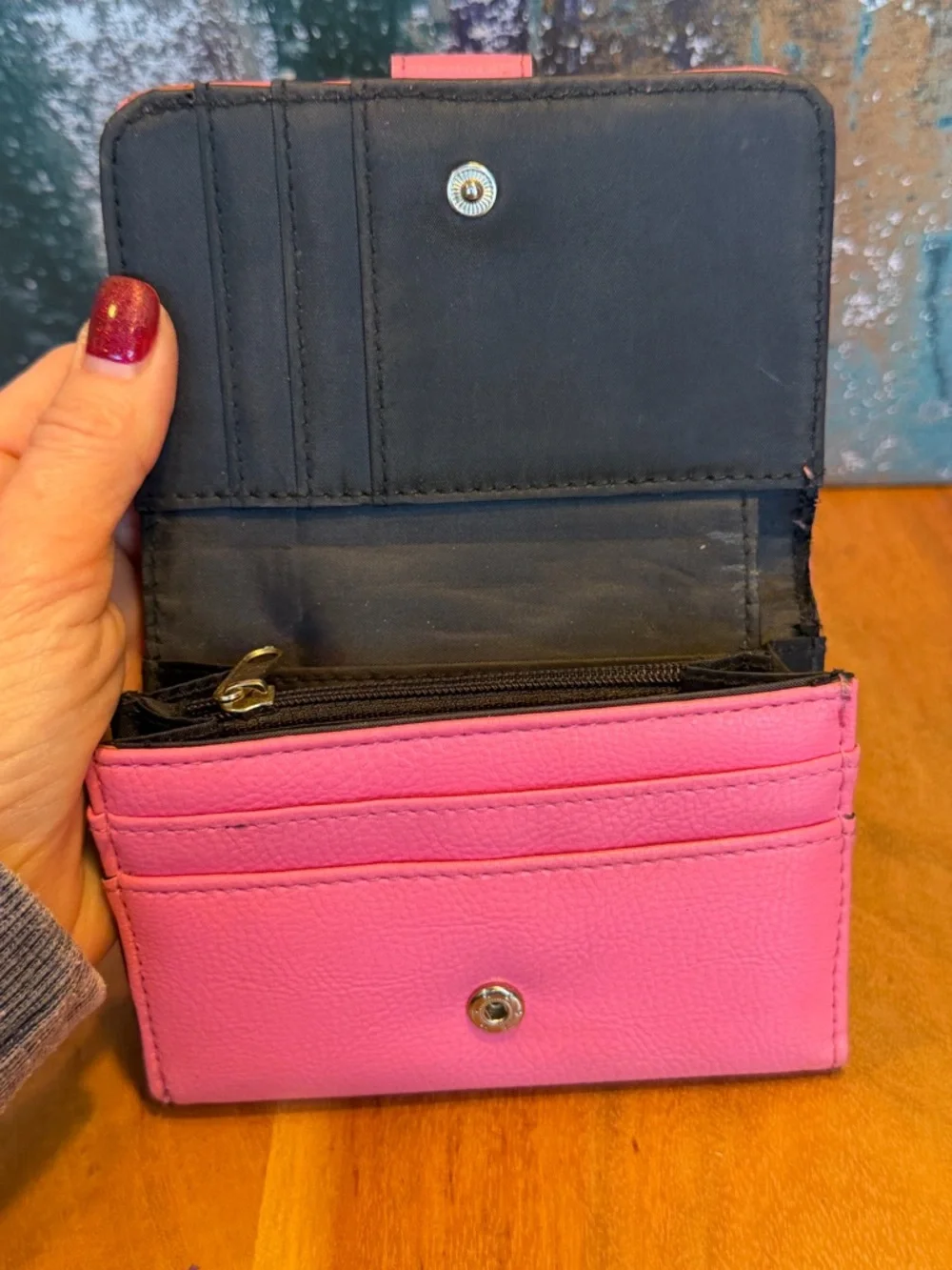 Barbiecore Pink Faux Leather Compact‎ Wallet Snap Closure  (VGUC)